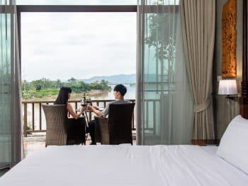Honeymoon Suite